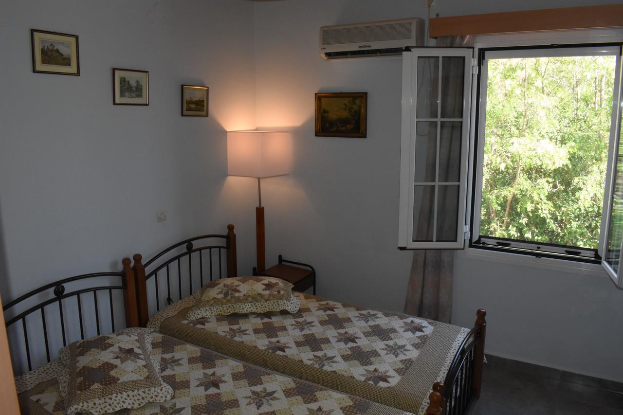 Starvillas Apartments And Studios Agia Efimia ภายนอก รูปภาพ